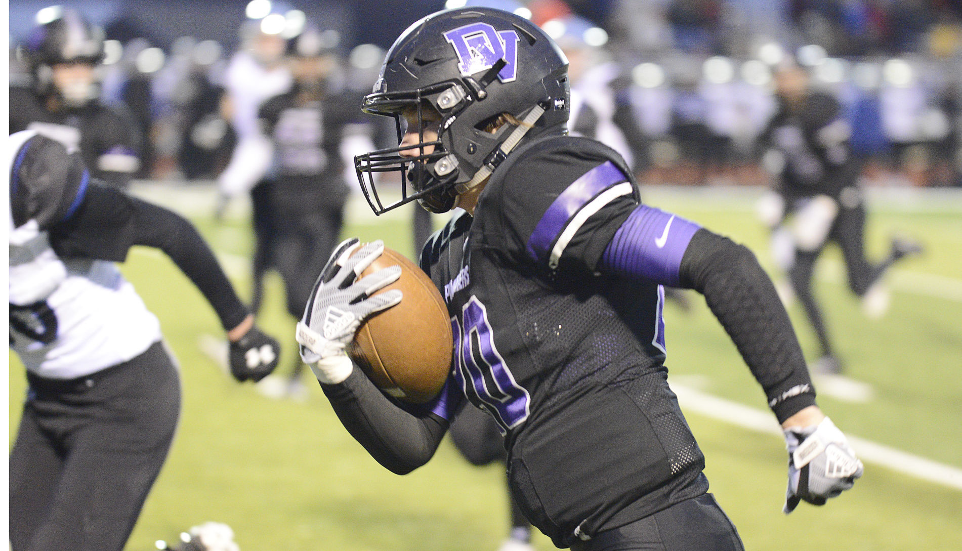Dakota Valley vs St. Thomas More football